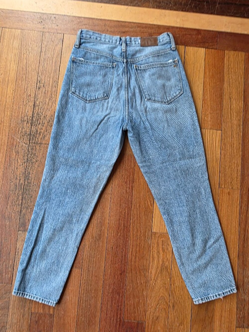 Madewell Light Wash "The Mom Jean" Size 26 - Picture 14 of 16